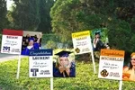 Grad Signs 8