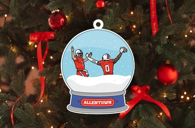 https://d2ngzhadqk6uhe.cloudfront.net/zoombuffa/images/product/snowglobe-ornament.jpg